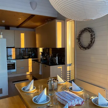 Luxury Wilderness On Private Peninsula