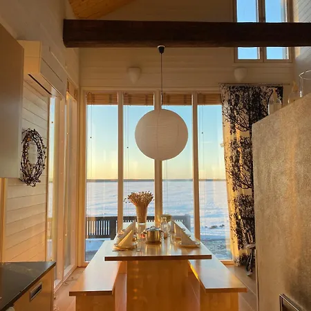 Luxury Wilderness On Private Peninsula Villa