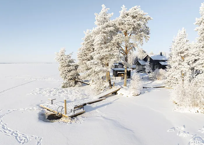 Luxury Wilderness On Private Peninsula Villa