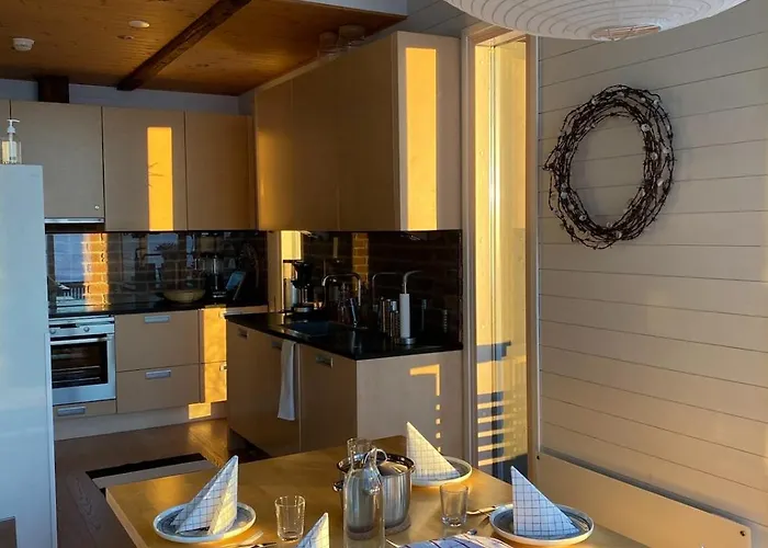 Luxury Wilderness On Private Peninsula