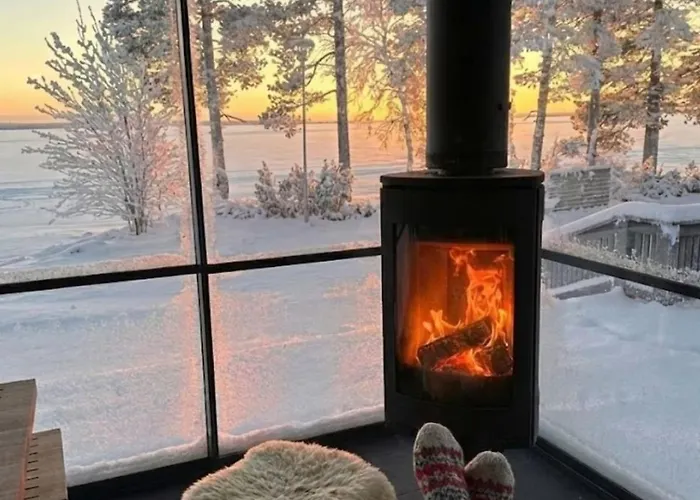 Luxury Wilderness On Private Peninsula Villa